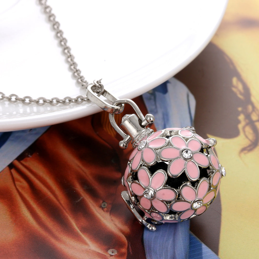 Daisy Drop Necklace – Scented Oil Diffuser Pendant