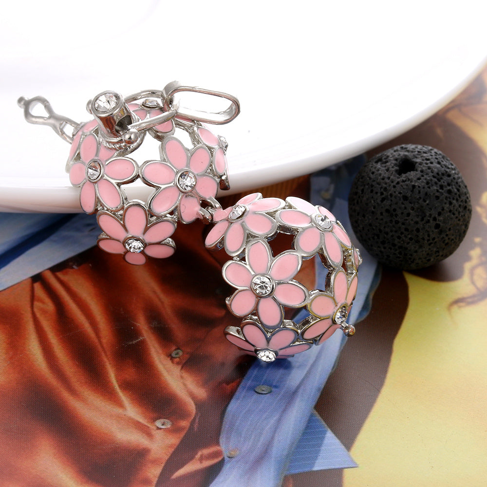 Daisy Drop Necklace – Scented Oil Diffuser Pendant