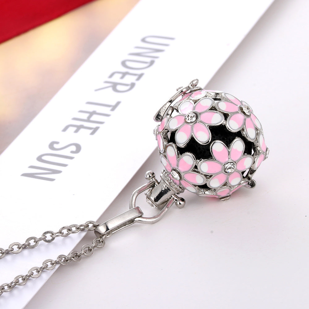 Daisy Drop Necklace – Scented Oil Diffuser Pendant
