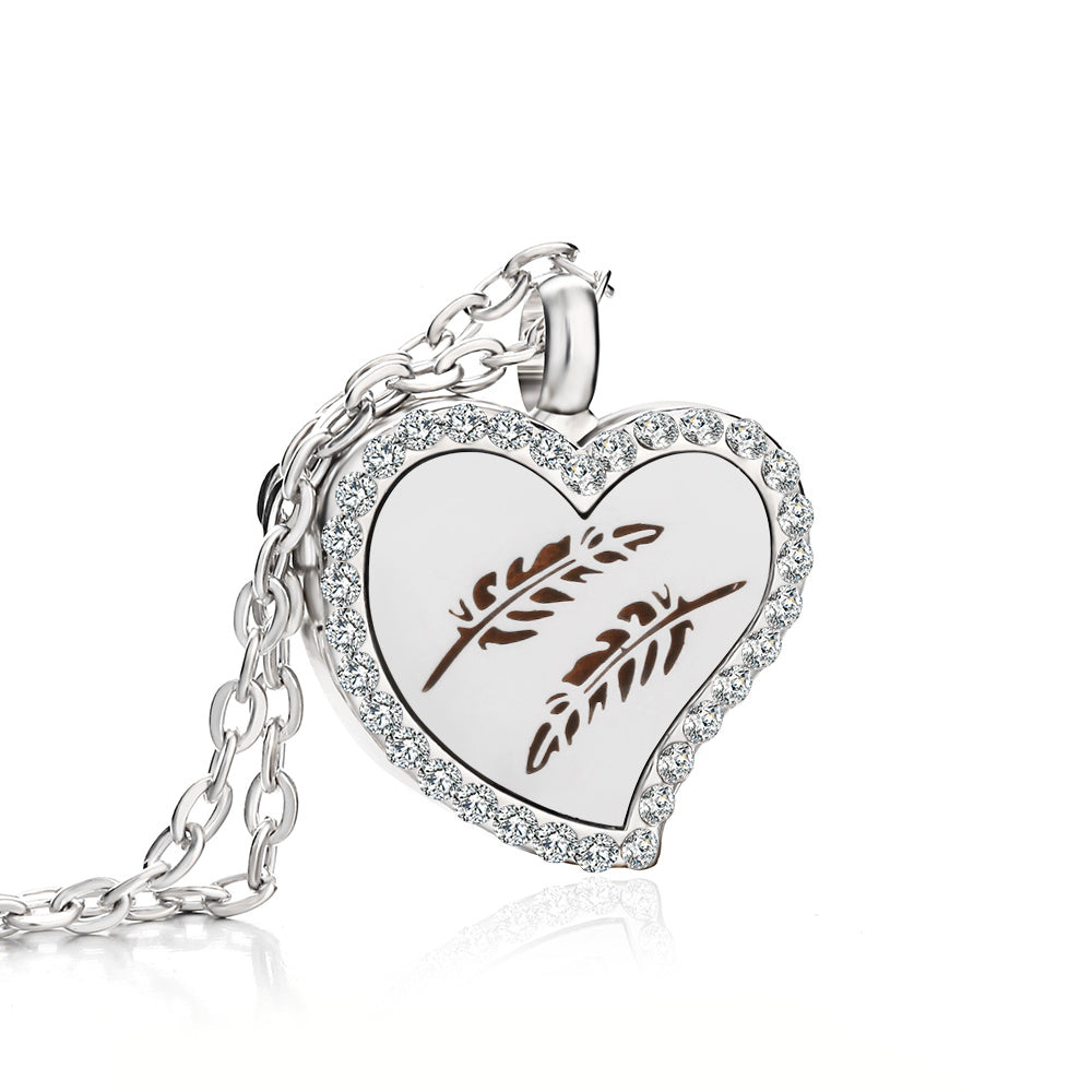 Heart-Shaped Essential Oil Diffuser Necklace – Aromatherapy Jewelry