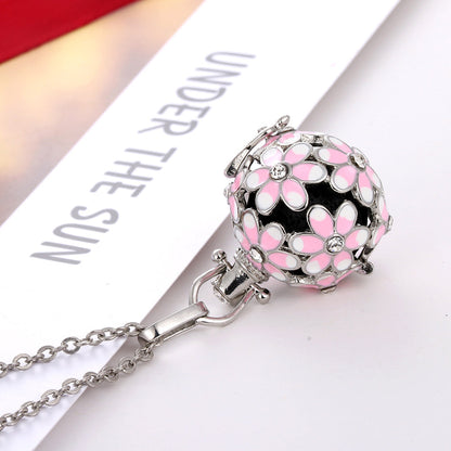 Daisy Drop Necklace – Scented Oil Diffuser Pendant