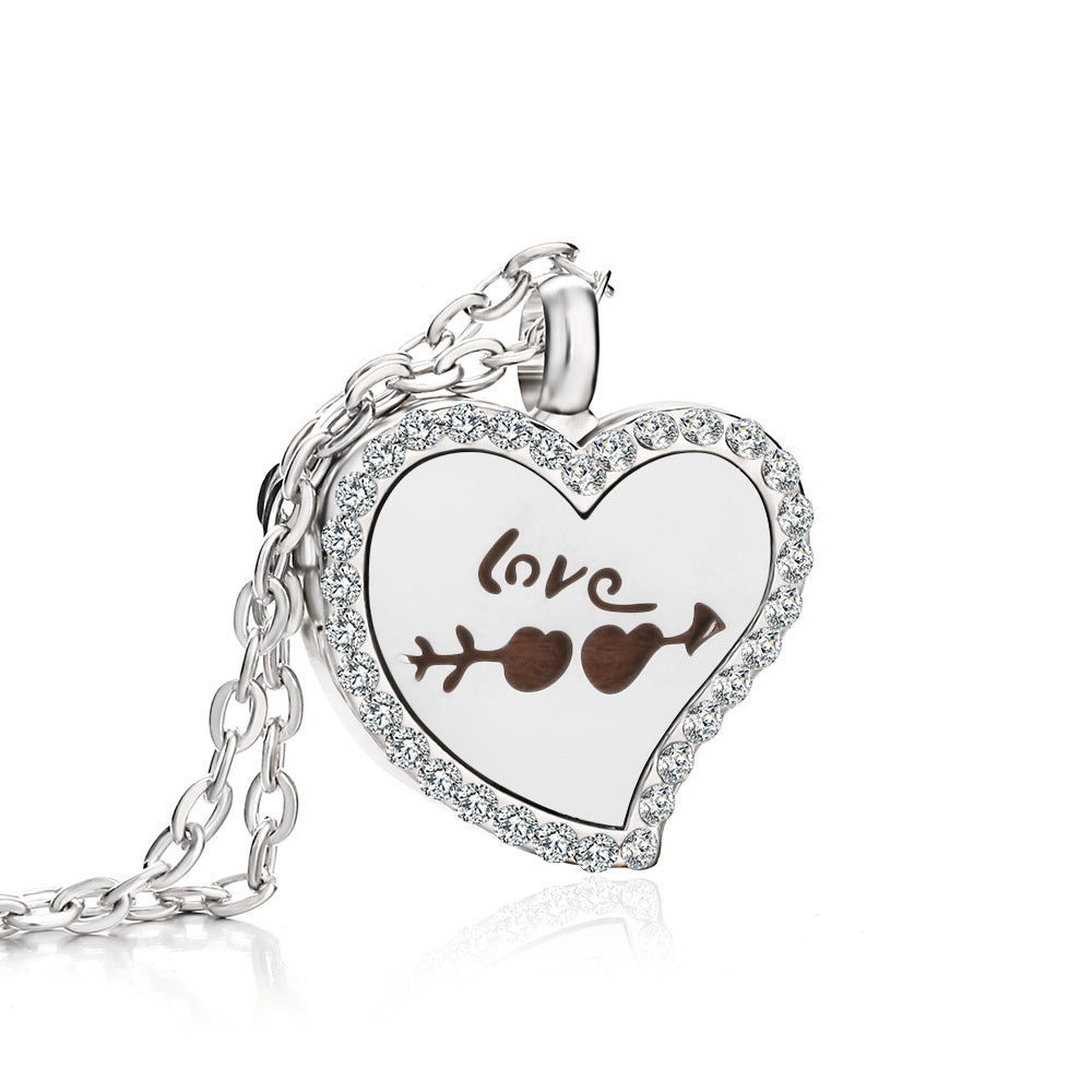 Heart-Shaped Essential Oil Diffuser Necklace – Aromatherapy Jewelry